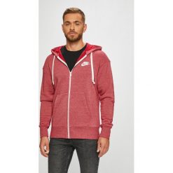 Nike Sportswear - Bluza. Czerwone bluzy męskie Nike Sportswear, l, bez wzorów, z bawełny, z kapturem. W wyprzedaży za 219.90 zł.