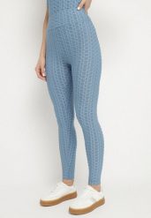 Niebieskie Legginsy Sportowe z Elastyczną Gumką i Tłoczonym Wzorem Ardisa. Niebieskie legginsy damskie Born2be, m, bez wzorów, z jeansu, na fitness i siłownię. Za 34.99 zł.