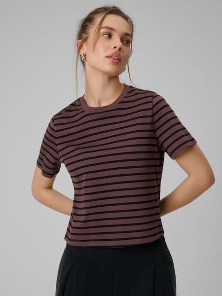 4F T-shirt regular gładki damski - brązowy L. Brązowe t-shirty damskie 4F, l, bez wzorów, z bawełny, bez kołnierzyka, bez ramiączek. Za 69.99 zł.