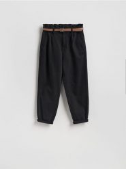 Jeansy paperbag - czarny. Czarne jeansy damskie Reserved, bez wzorów, z bawełny. Za 139.99 zł.