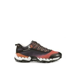 Damskie buty trekkingowe Garmont 9.81 Bolt 2.0. Czarne obuwie trekkingowe damskie Garmont, z nylonu, bez zapięcia. Za 602.00 zł.