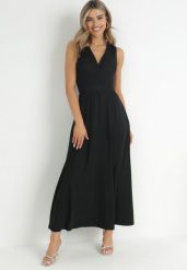Czarna Sukienka Kephadia. Czarne sukienki damskie Born2be, s, bez wzorów, z gumy, eleganckie, bez kołnierzyka, bez ramiączek, maxi, rozkloszowane. Za 79.99 zł.