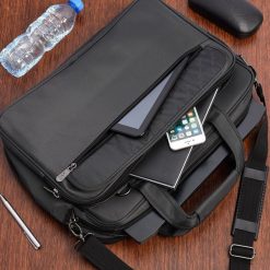 Porządna Torba męska duża kodura na laptop 17. Torby na laptopa damskie bez wzorów. Za 179.99 zł.