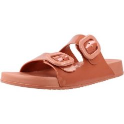 Sandały IGOR S10334 Rose. Czerwone sandały damskie Igor, bez wzorów, z syntetyku, bez obcasa, bez zapięcia. Za 171.99 zł.