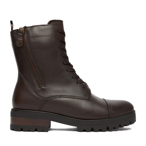 Trzewiki Lasocki. Brązowe botki damskie Lasocki, bez wzorów, bez obcasa, na płaskiej podeszwie, bez zapięcia. Za 199.99 zł.