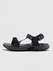 4F Sandały PATHWAY damskie - szare 37. Szare sandały damskie 4F, bez wzorów, z gumy, bez obcasa, bez zapięcia. Za 149.99 zł.