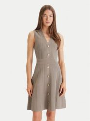 Guess Sukienka codzienna W6GK53 Z0658 Zielony Regular Fit. Zielone sukienki damskie Guess, na co dzień, xl, z aplikacjami, z wiskozy, bez kołnierzyka, bez ramiączek, proste. Za 669.99 zł.