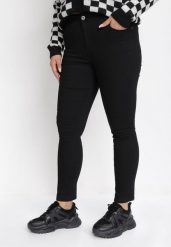 Czarne Spodnie Skinny Push Up Teche. Czarne spodnie materiałowe damskie Born2be, bez wzorów, z jeansu, eleganckie, z podwyższonym stanem. Za 39.99 zł.