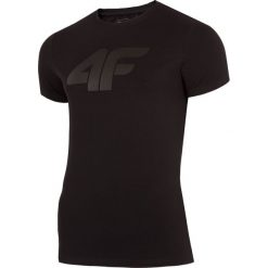 T-shirt męski TSM303 - głęboka czerń. T-shirty męskie 4F, m, bez wzorów, bez kołnierzyka, bez ramiączek. Za 49.99 zł.