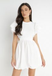 Biała Sukienka Altheia. Białe sukienki damskie Born2be, m, z aplikacjami, z bawełny, klasyczne, bez kołnierzyka, bez ramiączek, mini, bombki. Za 129.99 zł.