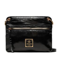 Torebka Monnari. Czarne listonoszki damskie Monnari, bez wzorów, bez dodatków. Za 129.99 zł.