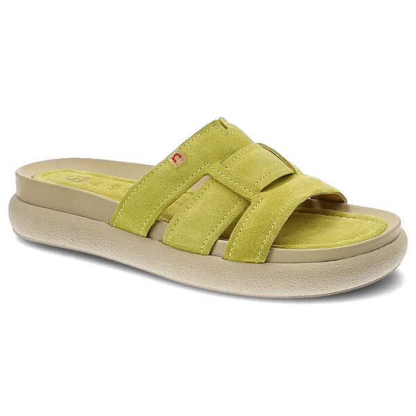 Żółte Klapki Nessi Wygodne Modne Buty. Żółte klapki damskie Nessi, na lato, bez wzorów, z jeansu, eleganckie, bez obcasa, bez zapięcia. Za 229.00 zł.