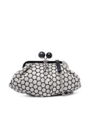Weekend Max Mara Torebka Italian Rootss 2625516184600 Czarny. Czarne torebki wizytowe damskie Weekend Max Mara, bez wzorów, z materiału, bez dodatków. Za 2,439.00 zł.