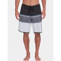 Szorty plażowe męskie O'Neill Lennox Scallop 19". Czarne szorty męskie O'Neill, bez wzorów, sportowe. Za 349.00 zł.