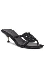 Tory Burch Klapki 152178 Czarny. Czarne klapki damskie Tory Burch, bez wzorów, ze skóry, bez obcasa, bez zapięcia. Za 2,329.00 zł.