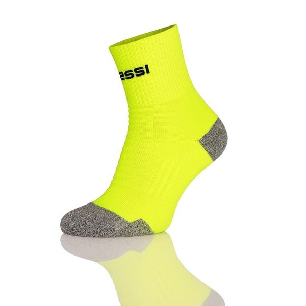 Skarpety sportowe Unisex Nessi Sportswear Trail U Termoaktywne. Żółte skarpetki damskie NESSI SPORTSWEAR, bez wzorów. W wyprzedaży za 44.90 zł.