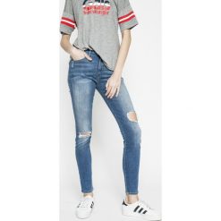 Wrangler - Jeansy. Niebieskie jeansy damskie Wrangler, bez wzorów, z bawełny. W wyprzedaży za 139.90 zł.