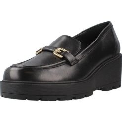 Buty GEOX D563VB 00043 Czarny. Czarne obuwie trekkingowe damskie Geox, ze skóry, bez zapięcia. Za 417.99 zł.