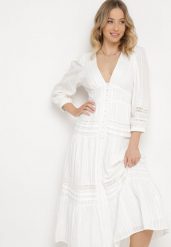 Biała Rozkloszowana Sukienka z Bawełny Zapinana na Guziki z Ażurowymi Taśmami Lacinda. Białe sukienki damskie Born2be, na lato, m, w ażurowe wzory, z bawełny, bez kołnierzyka, bez ramiączek, midi, rozkloszowane. Za 229.99 zł.