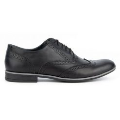 Olivier Buty wizytowe skórzane Brogsy 306GT czarne. Czarne buty wizytowe męskie bez wzorów, ze skóry, bez obcasa, bez zapięcia. Za 319.69 zł.