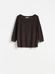 Gładki sweter z wiskozą - ciemnobrązowy. Brązowe swetry nierozpinane damskie Reserved, l, bez wzorów, z dzianiny, bez kołnierzyka, bez ramiączek. Za 79.99 zł.