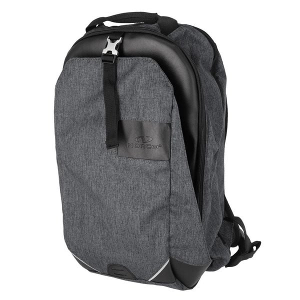 Plecak Cadrick. Szare plecaki męskie NORCO, z aplikacjami, sportowe. Za 573.15 zł.