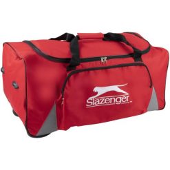 Torba sportowa Slazenger z kółkami. Czerwone torby sportowe męskie Slazenger, bez wzorów. Za 249.99 zł.