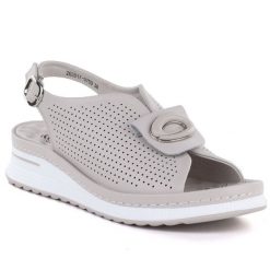 Sandały damskie na koturnie szare eVento 9759. Szare sandały damskie eVento, w ażurowe wzory, ze skóry ekologicznej, bez obcasa, na koturnie, bez zapięcia. Za 189.99 zł.