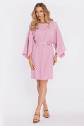 Elegancka trapezowa sukienka oversize różowa. Czerwone sukienki damskie MOE, na co dzień, s, bez wzorów, z materiału, eleganckie, bez kołnierzyka, bez ramiączek, oversize. Za 349.00 zł.