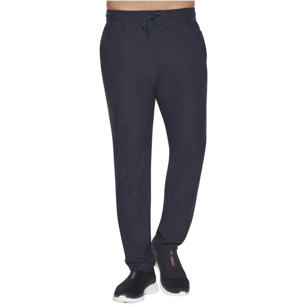 Spodnie sportowe męskie Skechers Ultra Go Lite Tapered Pant. Niebieskie spodnie sportowe męskie Skechers, l, bez wzorów, z elastanu. Za 249.99 zł.