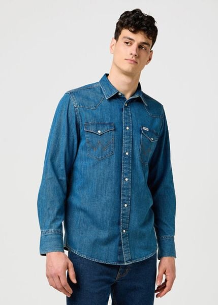 MESKA KOSZULA WRANGLER WESTERN SHIRT OLIVE BREEZE 112371572. Zielone koszule męskie Wrangler, xl, bez wzorów, z jeansu, bez kołnierzyka, bez ramiączek. Za 199.99 zł.