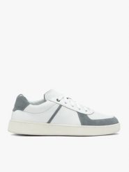 Biało-szare sznurowane półbuty. Białe półbuty męskie Ryłko, bez wzorów, ze skóry, bez obcasa, bez zapięcia. Za 449.99 zł.