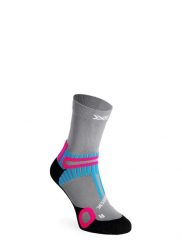 Skarpety turystyczne X-Socks Hike Perform Crew. Szare skarpety męskie X-Socks, bez wzorów, z dzianiny. Za 120.99 zł.