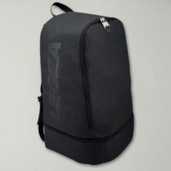 Torba sportowa z wbudowaną przegrodą na buty TARANTO. Czarne torby sportowe męskie Legea, bez wzorów, z materiału. Za 120.00 zł.