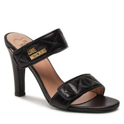 Klapki LOVE MOSCHINO. Czarne klapki damskie Love Moschino, bez wzorów, bez obcasa, bez zapięcia. Za 1,149.00 zł.