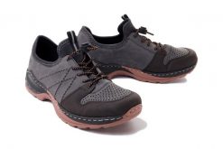 RIEKER M0566-40 grey, półbuty damskie. Szare półbuty damskie Rieker, w ażurowe wzory, bez obcasa, bez zapięcia. Za 164.95 zł.