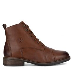 Trzewiki Rieker. Brązowe botki damskie Rieker, bez wzorów, bez obcasa, na płaskiej podeszwie, bez zapięcia. Za 359.00 zł.