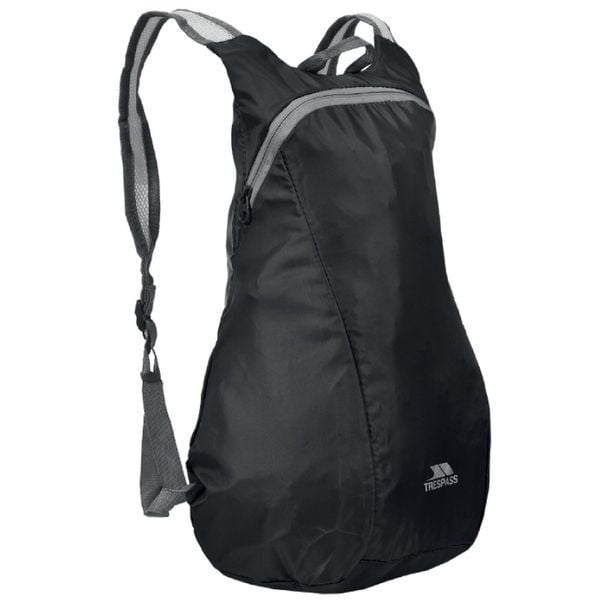 Plecak Reverse Packaway 15L. Czarne plecaki męskie Trespass, bez wzorów, z materiału. Za 54.99 zł.