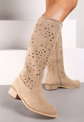 Ciemnobeżowe Kozaki na Płaskiej Podeszwie z Ażurowym Zdobieniem na Suwak Bralinda. Brązowe kozaki damskie Renee, z aplikacjami, bez obcasa, na obcasie, bez zapięcia. Za 179.99 zł.