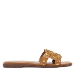 Klapki TWINSET. Brązowe klapki damskie Twinset, bez wzorów, bez obcasa, bez zapięcia. Za 599.99 zł.