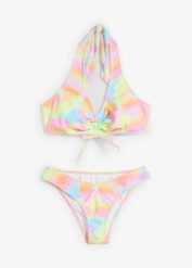 Bikini z ramiączkami wiązanymi na szyi z marszczeniem (2 części). Żółte bikini bonprix, bez wzorów. Za 117.99 zł.