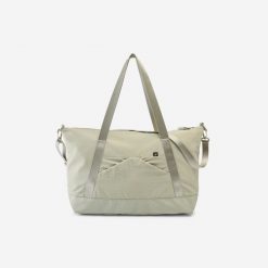 Torba sportowa Decathlon 28 litrów. Zielone torby na ramię męskie Decathlon, bez wzorów, z materiału, na ramię. Za 99.99 zł.