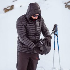 Dlx Zoltan- Męska kurtka puchowa Dlx czarna. Czarne kurtki męskie Trespass, m, bez wzorów, z puchu, sportowe, bez kaptura. W wyprzedaży za 552.20 zł.