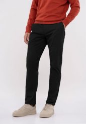 Spodnie chino, Regular Fit, R-BORNI. Czarne eleganckie spodnie męskie Volcano, bez wzorów, z bawełny, z standardowym stanem. Za 169.99 zł.