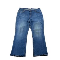 Second life - Levi Strauss jeansy damskie W38/L30 bootcut - Jak nowy. Niebieskie jeansy damskie Levi's®, bez wzorów, z jeansu, eleganckie. Za 127.76 zł.