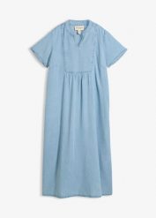 Sukienka jeansowa. Niebieskie sukienki damskie bonprix, bez wzorów, z jeansu, eleganckie, bez kołnierzyka, bez ramiączek. Za 142.99 zł.