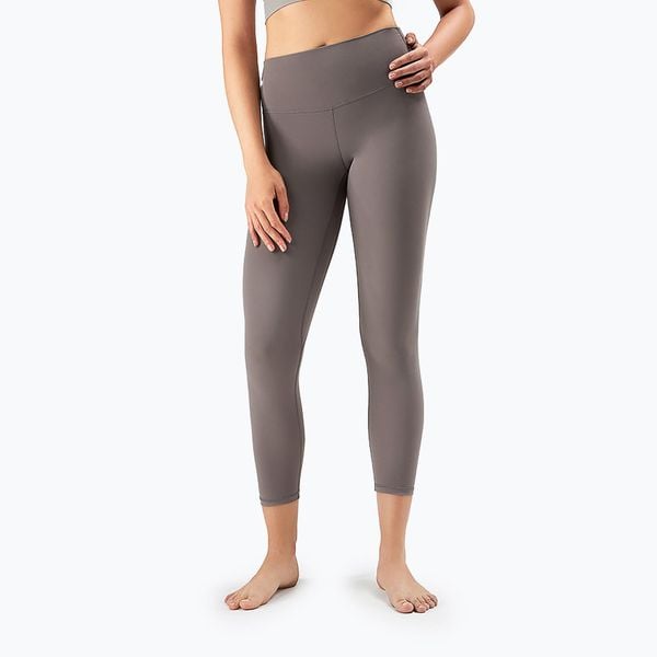Legginsy JOYINME 7/8 Unity Ease. Szare legginsy damskie Joy in me, bez wzorów. Za 229.99 zł.
