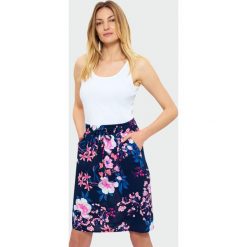 Bawełniany top na ramiączkach. Topy damskie Greenpoint, bez wzorów, z bawełny, bez kołnierzyka, bez ramiączek. Za 24.99 zł.