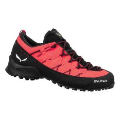 Damskie buty trekkingowe Salewa Wildfire 2. Brązowe obuwie trekkingowe damskie Salewa, z gumy, bez zapięcia. Za 649.99 zł.