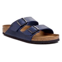 Klapki Birkenstock. Niebieskie klapki męskie Birkenstock, bez wzorów, bez zapięcia. Za 319.99 zł.